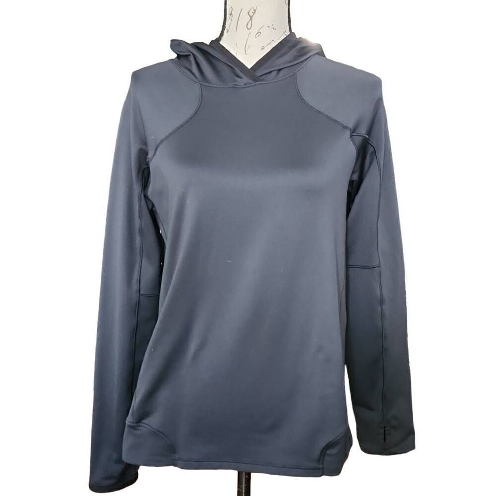 Under Armour Women's Size Medium Black Fitted Hoodie with Thumb Holes